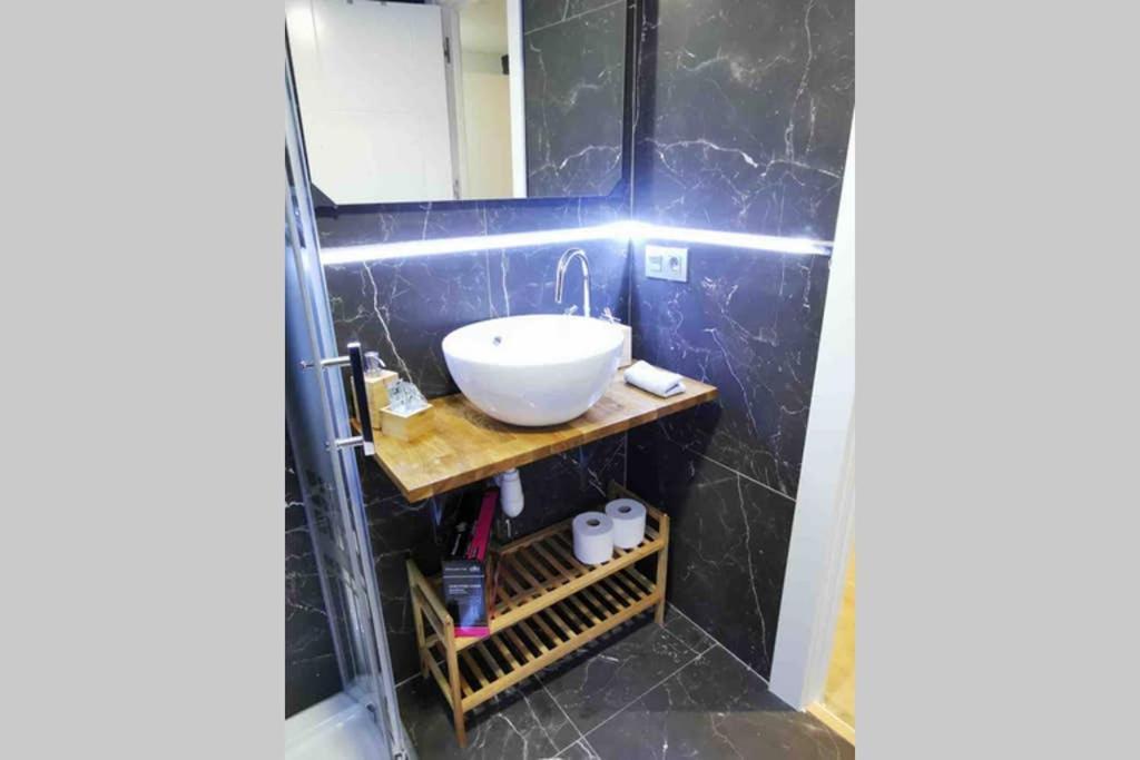 Acogedor Apartamento En El Centro De Santander Appartement Buitenkant foto