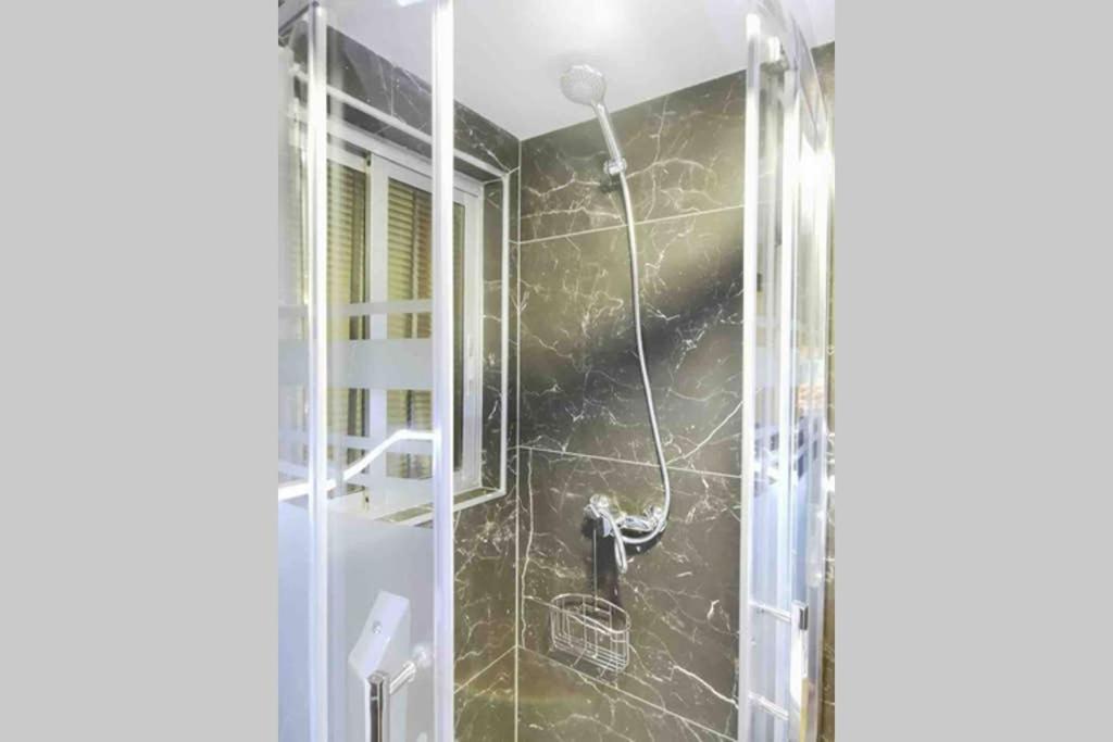 Acogedor Apartamento En El Centro De Santander Appartement Buitenkant foto